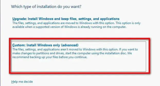 Chọn Custom để cài mới Windows 11