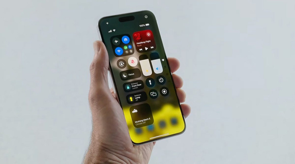 Control Center IOS 18